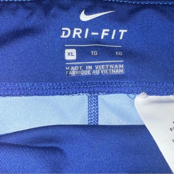 Nike capri leggings - Picture 2 of 2